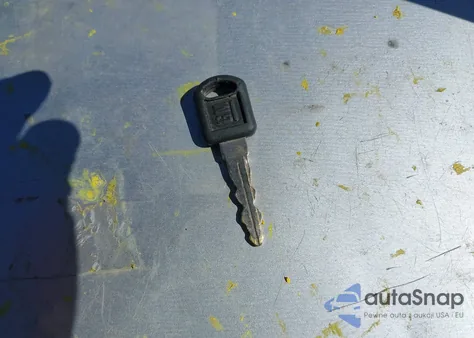 1998 Chevrolet Blazer Lt z USA, uszkodzony, nr VIN 1GNDT13WXW2215257